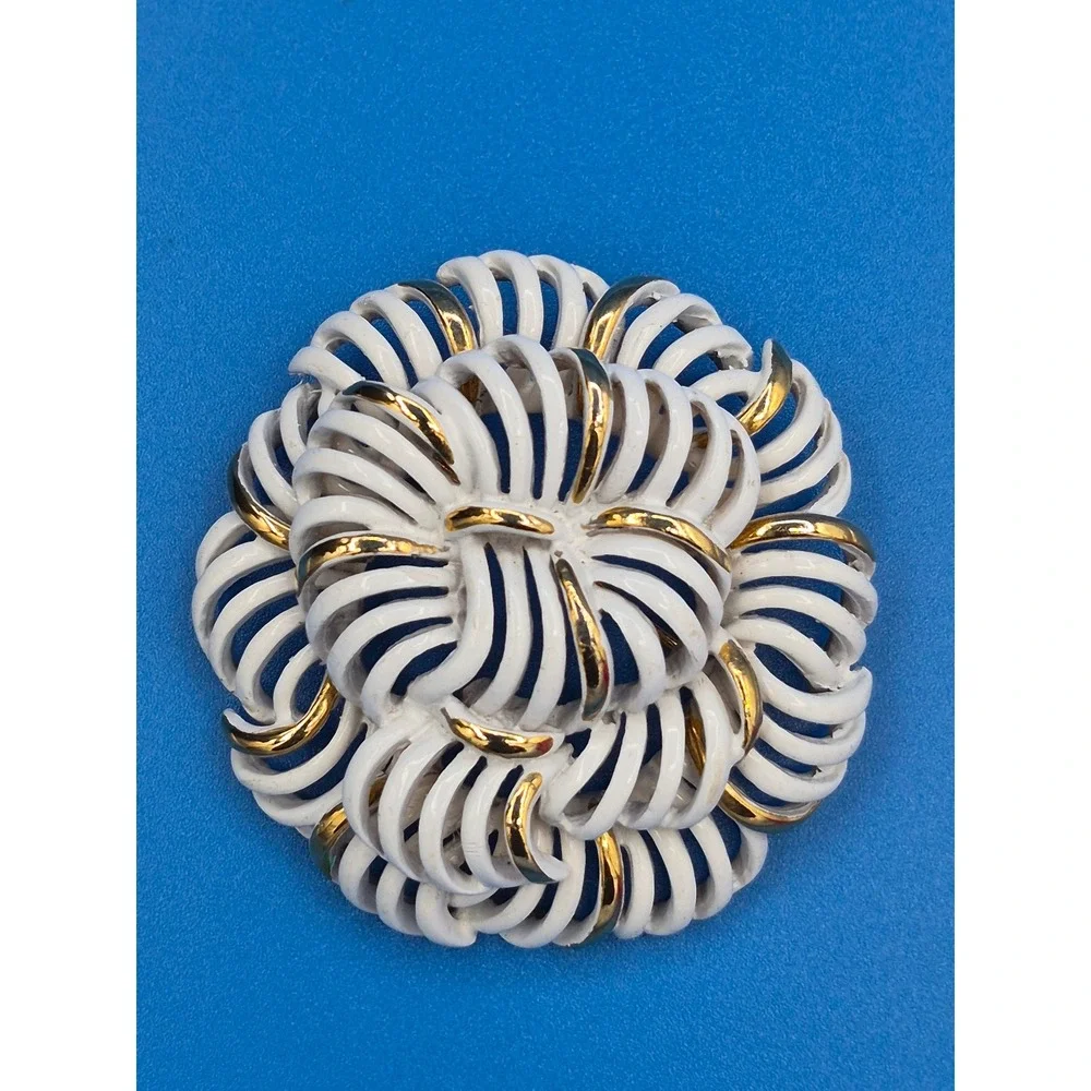 Vintage Monet Swirl Brooch White Gold Tone Enamel Layered Round Pin Accessory